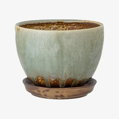 Made in Design Betje Flowerpot - / With saucer - Stoneware / Handmade by Bloomingville Green