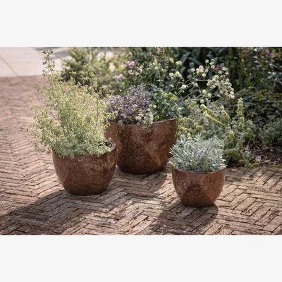Nkuku nkuku Dunai Terracotta Planter | Vases & Planters | Brown | Medium
