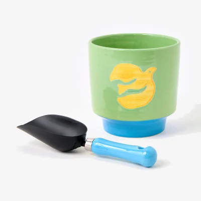 Oliver Bonas Bird Plant Pot & Trowel Gardening Gift Set