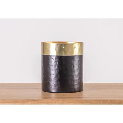Perch and Parrow Oribella Pot in Black and Gold