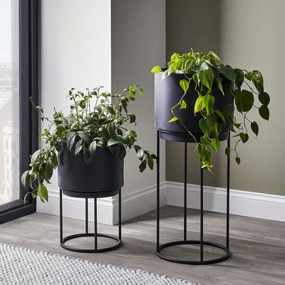 The Range Set of 2 Indoor Planters - Black / 32cm