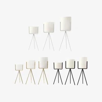 The Range Small Planter with Stand - White / 24cm