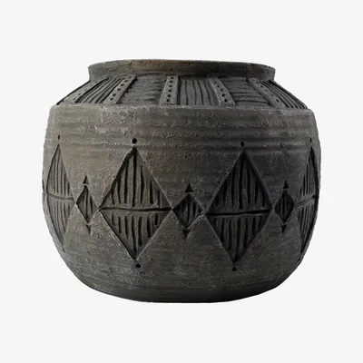 The Range Large Gliese Diamond Planter - Grey