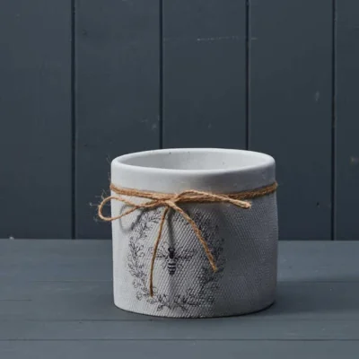 The Range Charming White Bee Pot Plant pot - White