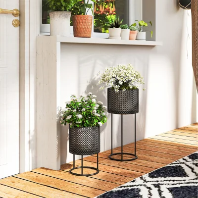 The Range Outsunny Metal Plant Pots Set of 2 for Indoor Outdoor Garden - Black