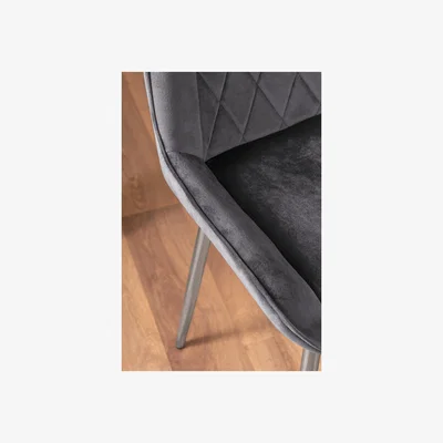 The Range Novara 120cm Gold Round Dining Table and 4 Pesaro Silver Leg Chairs - Grey