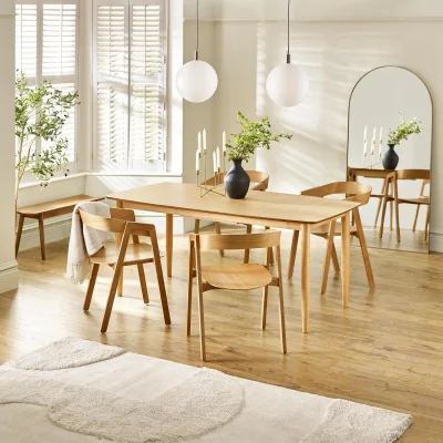The Range Leif Oak Effect Wooden Rectangular Extending Table  4 Masa Oak Dining Chairs - Brown