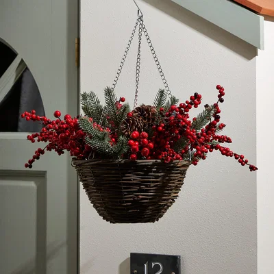 Dunelm Red Berries Hanging Basket Green