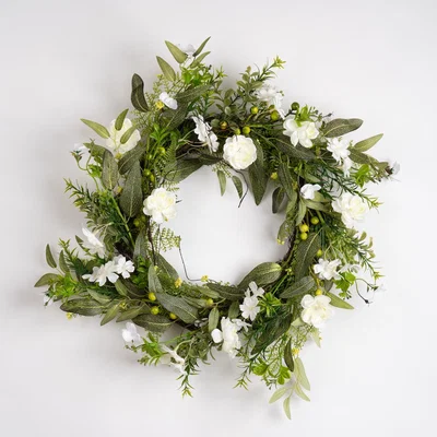 Dunelm Artificial White Floral Daisy Wreath