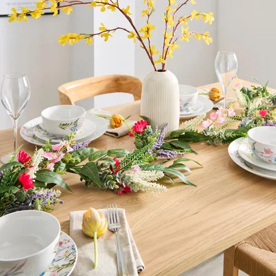 Dunelm Ditsy Floral Garland