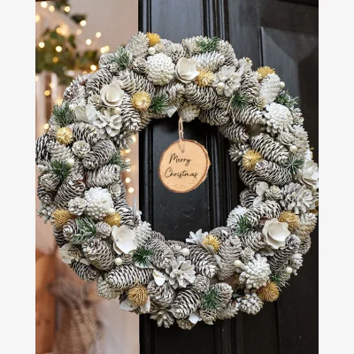 Dibor Personalised Morning Frost Wreath