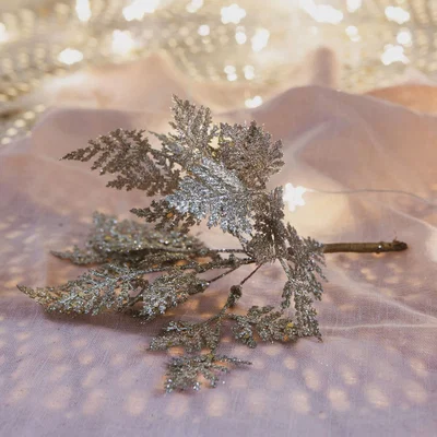 Graham & Green Gold Glitter Leaf Bunch