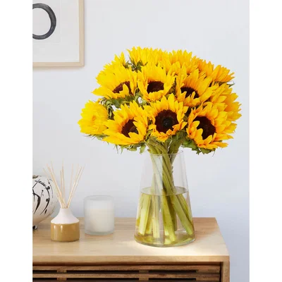 Marks & Spencer M&S  Sunflower Bouquet (Delivery from 17th June 2022)
