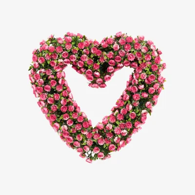 The Range Flower Heart Wreath - Pink