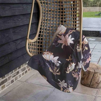 The Range Blossoming Flowers Blanket - Black