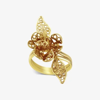 Wolf & Badger Women's Gold Sterling Silver Filigree Flower Ring | Bellus Domina