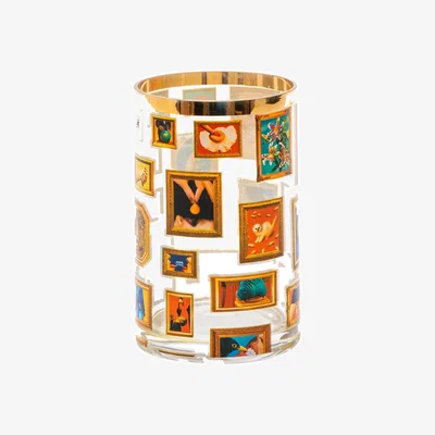 Amara wears Toiletpaper Toiletpaper Glass Vase