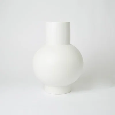 The Conran Shop Strøm Vase White Extra Large By Raawii