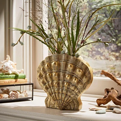 Dunelm Resin Shell Vase Gold