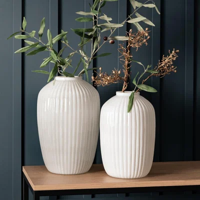Knees Fjord Medium Vase - White