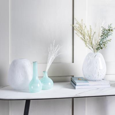 Knees Linni Small Vase - Frosted White