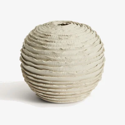 Kave Home Evania vase in beige ceramic 21 cm