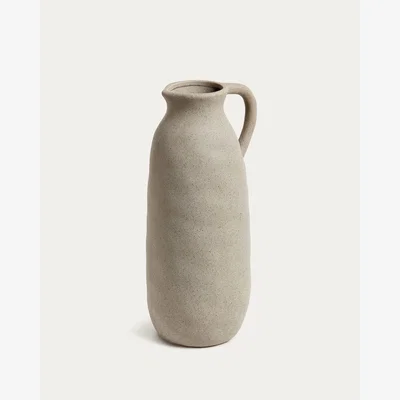 Kave Home Yandi ceramic vase with a beige finish, 35.5 cm