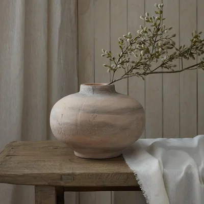 Layered Lounge Alva Short Ceramic Vase