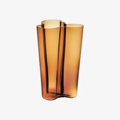 Made in Design Aalto Vase glass orange / 17 x 17 x H 25 cm - Alvar Aalto, 1936 - Iittala