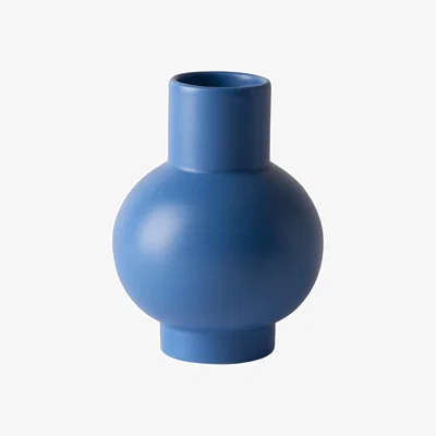 Made in Design Strøm Small Vase ceramic blue / H 16 cm - Handmade - raawii