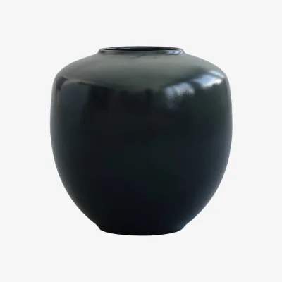 Made in Design Sunao Medium Vase ceramic green / Ø 30 x H 30 cm - 101 COPENHAGEN
