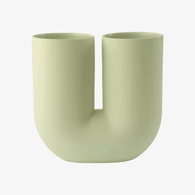 Made in Design Kink Vase ceramic green / Earnest Studio, 2018 - H 26,3 cm - Muuto