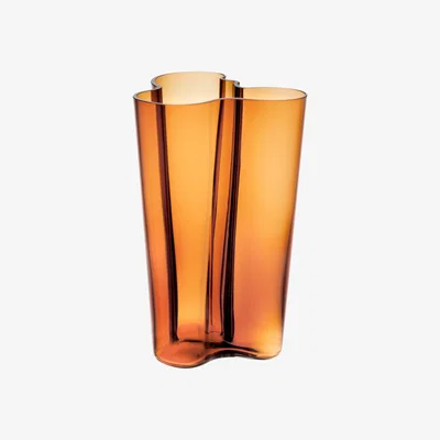 Nordic Nest Alvar Aalto vase copper 251 mm