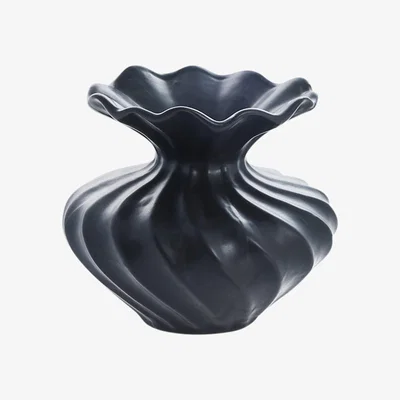 Nordic Nest Lene Bjerre Susille vase 14 cm Black