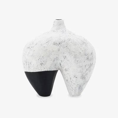 Olivia's Liang and Eimil Caderas Ceramic Vase in Black and White