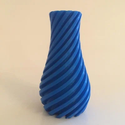 The Range Diagonal Vase 11cm - Blue