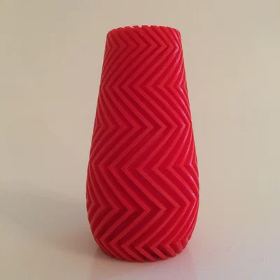 The Range Zigzag Vase 11cm - Red