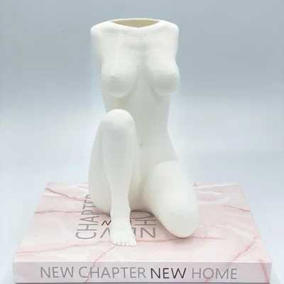 The Range Leg Vase
