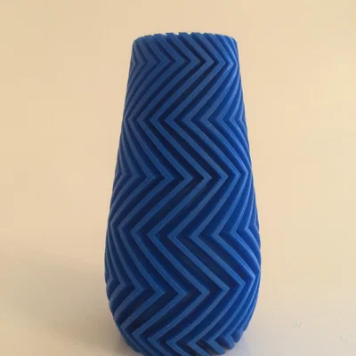 The Range Zigzag Vase 11cm - Blue