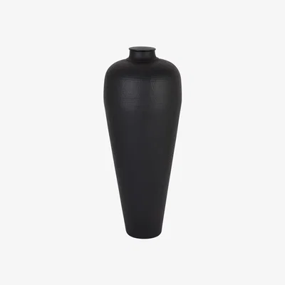 The Range Matt Large Hammered Vase With Lid - Black