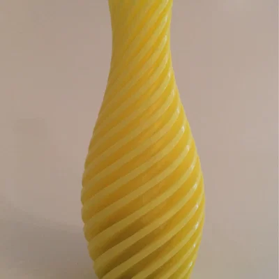 The Range Diagonal Vase 14cm