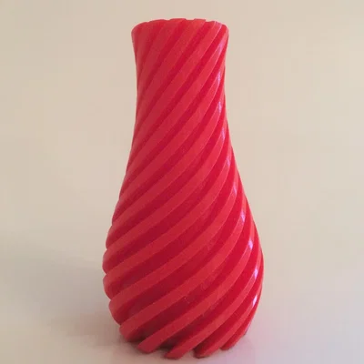 The Range Diagonal Vase 11cm - Red