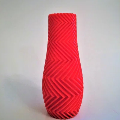 The Range Zigzag Vase 14cm - Red / 125g