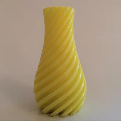 The Range Diagonal Vase 11cm - Yellow