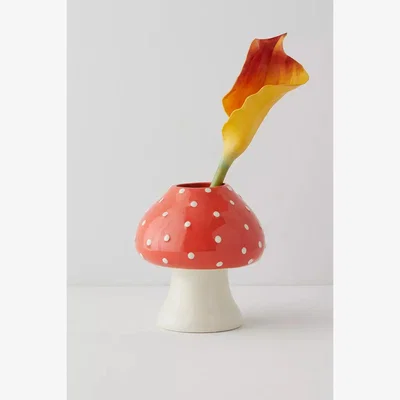 Urban Outfitters ban. do Mushroom Vase 12.7cm x 14.6cm at Urban Outfitters