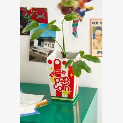 Urban Outfitters ban. do Popcorn Vase - Red L: 13.5cm x W: 13.5cm x H: 19.7cm at Urban Outfitters