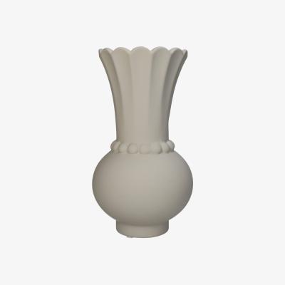 Wolf & Badger White Timeless Ivory Vase With Bobbin Accent | Casabyjj