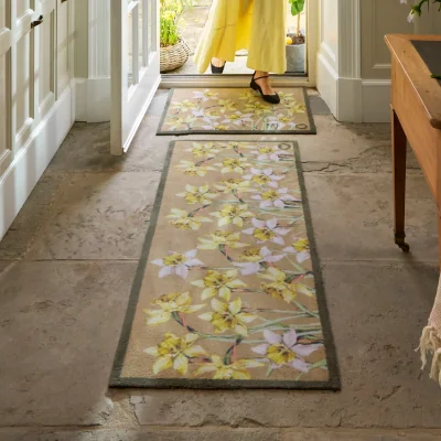 Hug Rug Daffodil Blooms Washable Runner