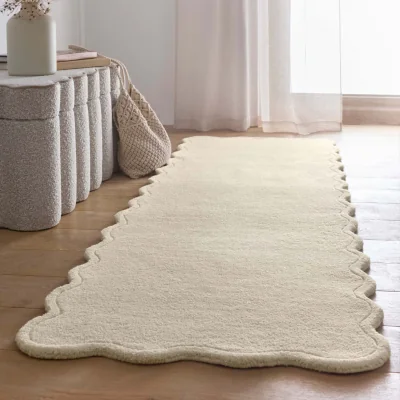 Hug Rug Scalloped Elsie Cream Runner