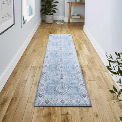 The Rug Seller Topaz G4705 Runner in Light Blue